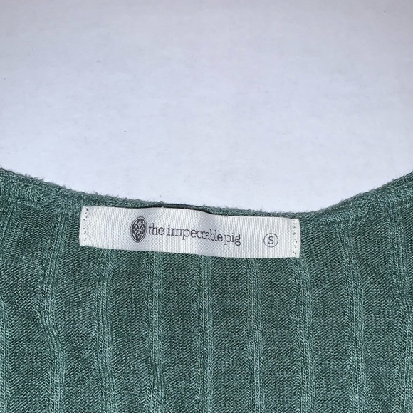 the impeccable pig 🐖 top - Picture 3 of 5